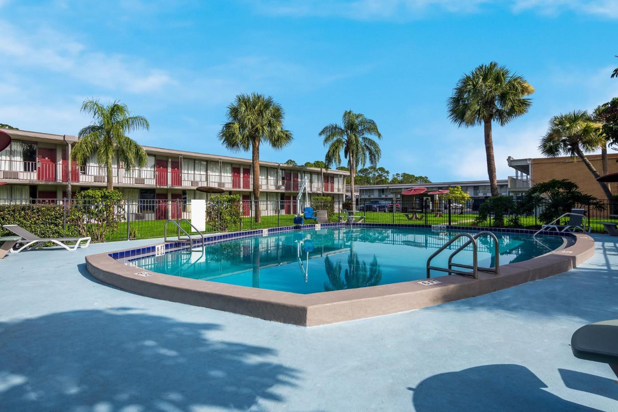 Red Roof Inn Vero Beach - I-95 Kültér fotó