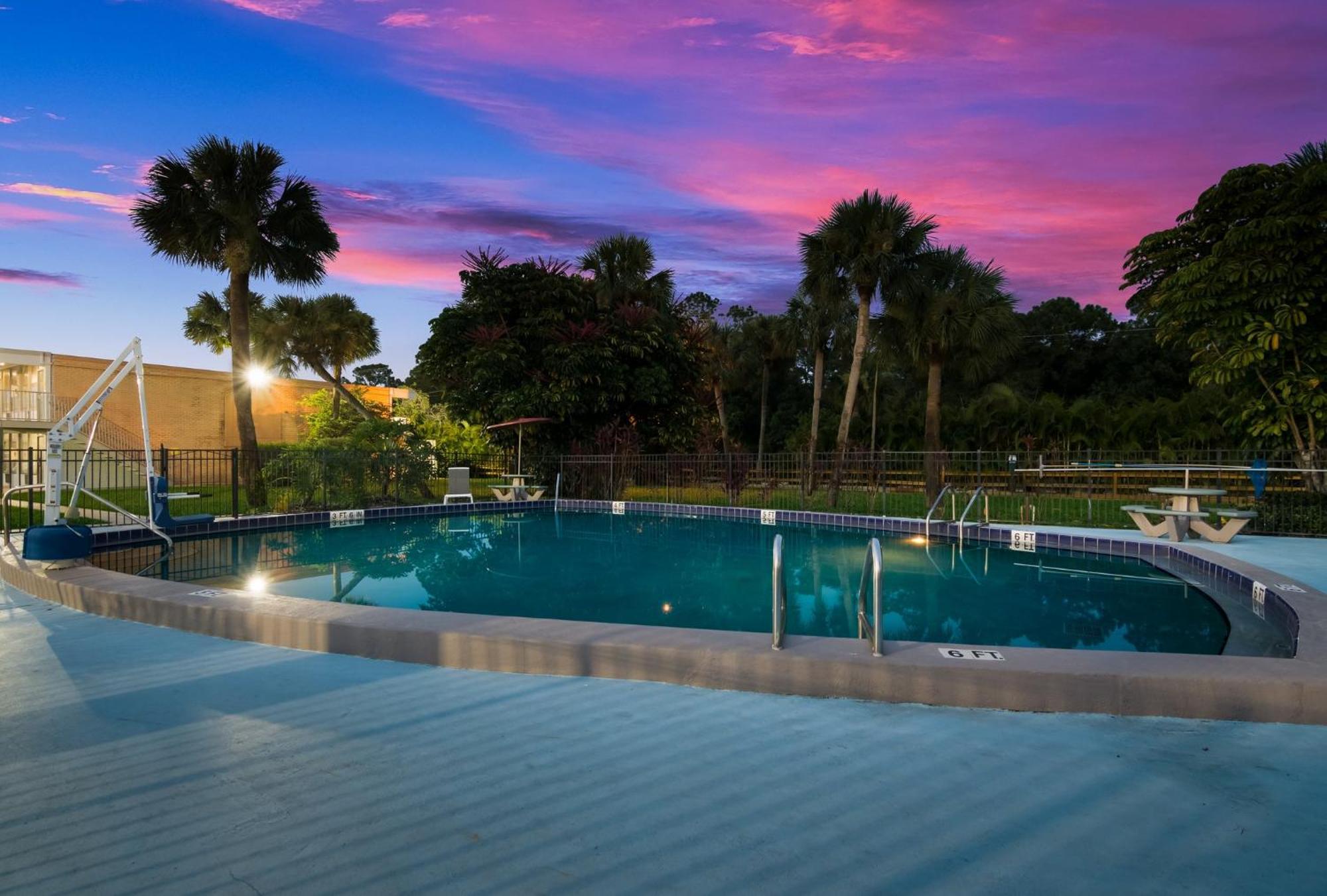 Red Roof Inn Vero Beach - I-95 Kültér fotó