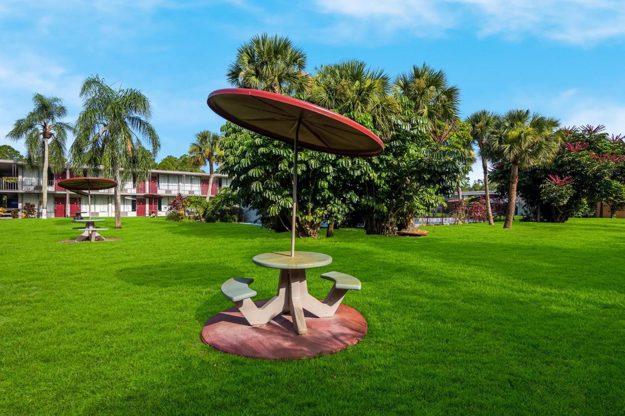 Red Roof Inn Vero Beach - I-95 Kültér fotó